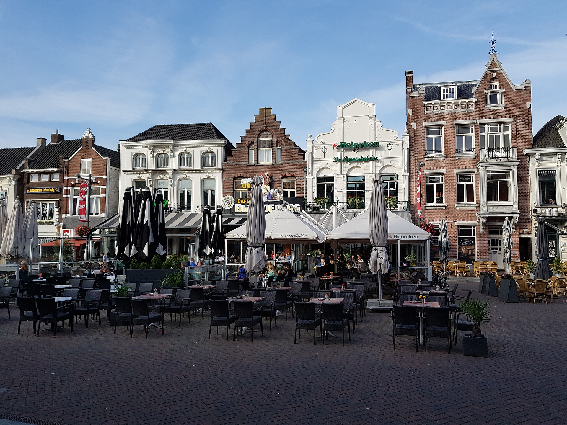 Top 5 webdesigners Roosendaal – ondernemen in de regio Ondernemen in Roosendaal als lokaal beeld bij Top 5 webdesigners Roosendaal
